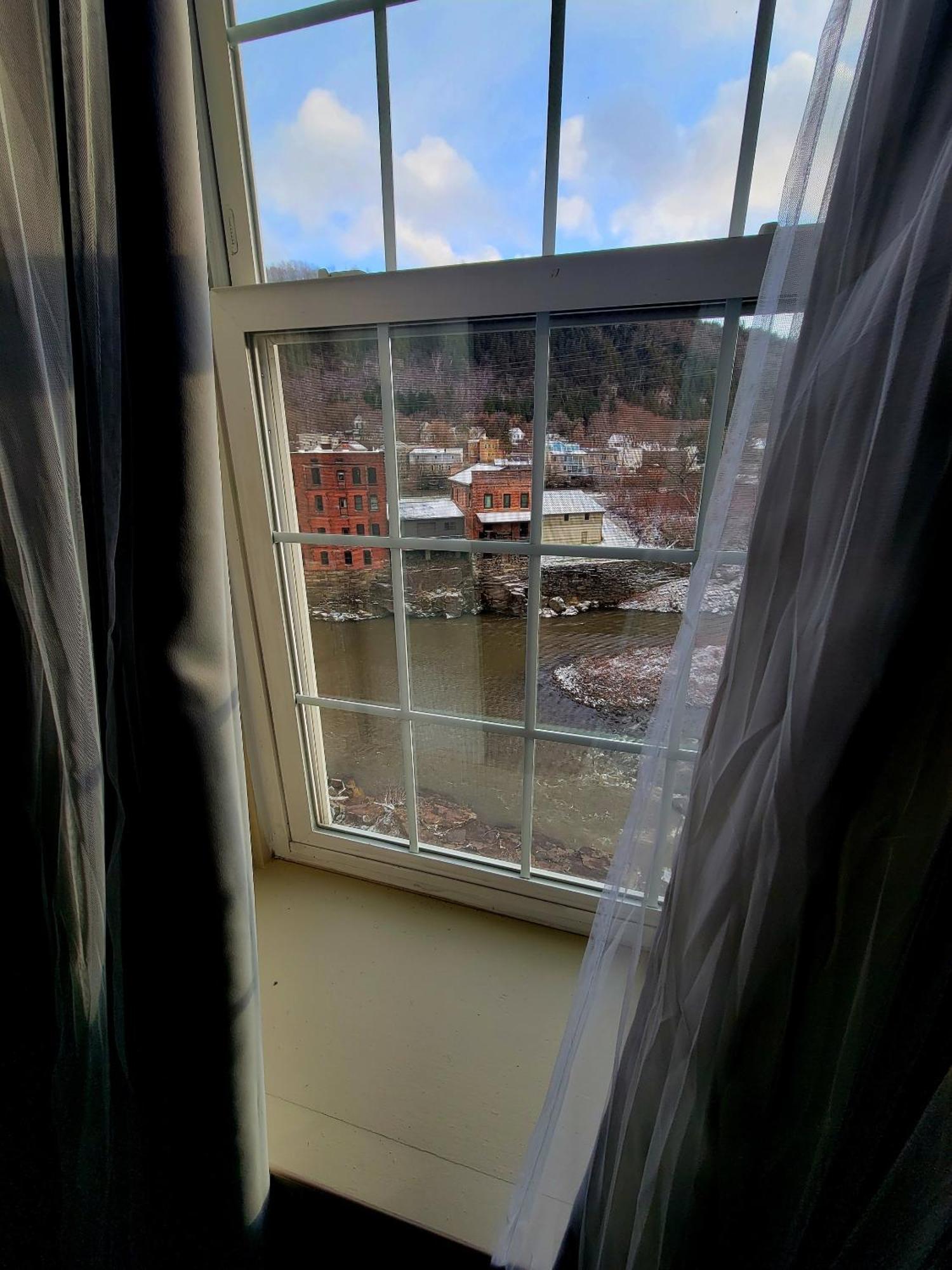The Inn At Stone Mill Little Falls 객실 사진